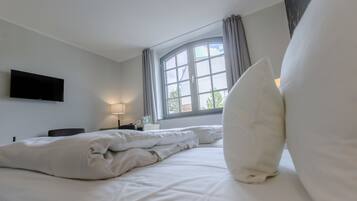 Minibar, Zimmersafe, Schreibtisch, kostenloses WLAN