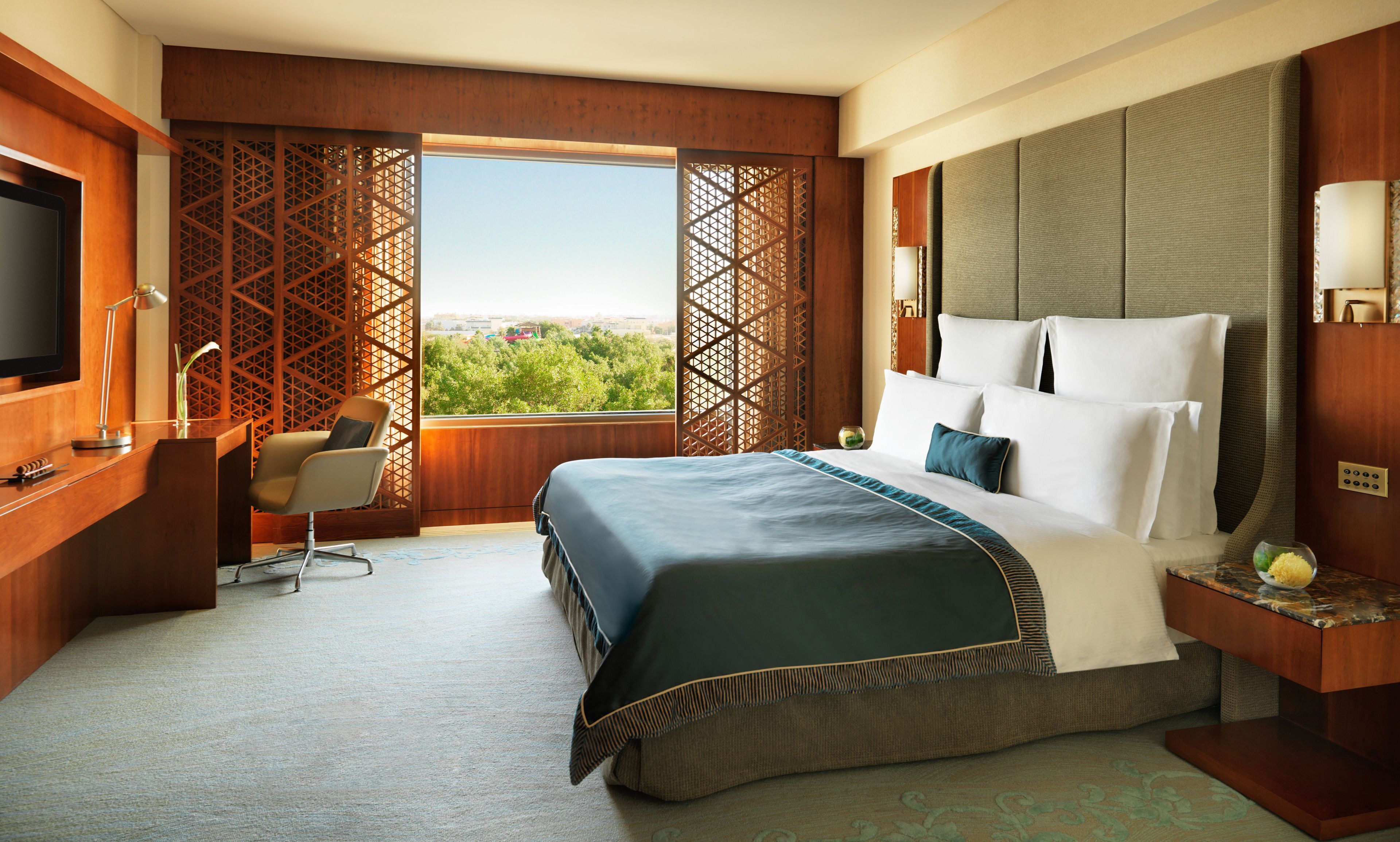 Egyptian cotton sheets, premium bedding, memory foam beds, minibar