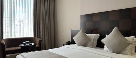 Premium Room Twin Bed | 1 bedroom, in-room safe, soundproofing, iron/ironing board
