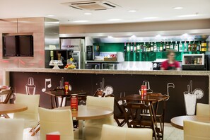 Lobby - Ibis Curitiba Shopping (Curitiba)