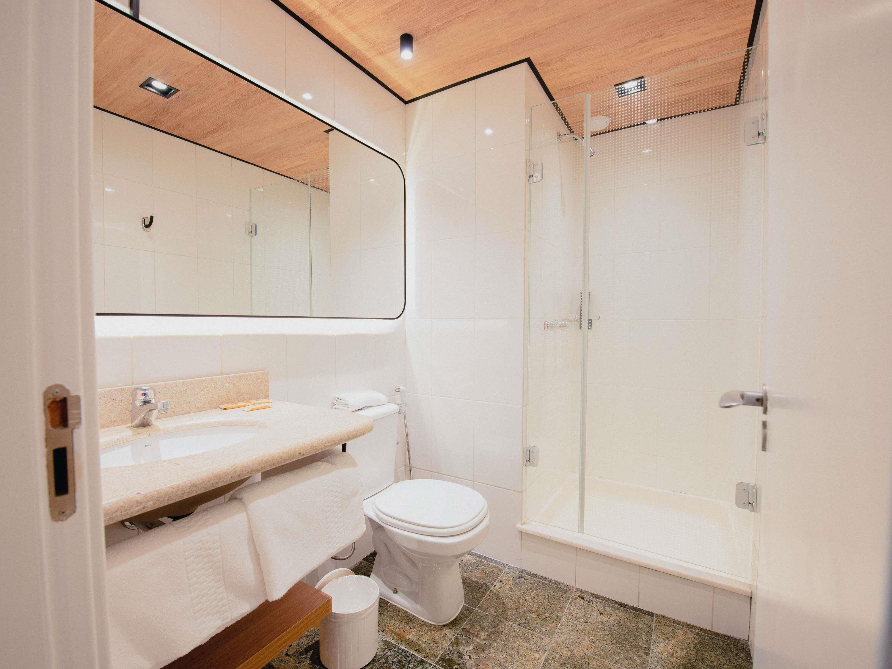 superior room, 1 double bed | minibar, in-room safe, desk, soundproofing