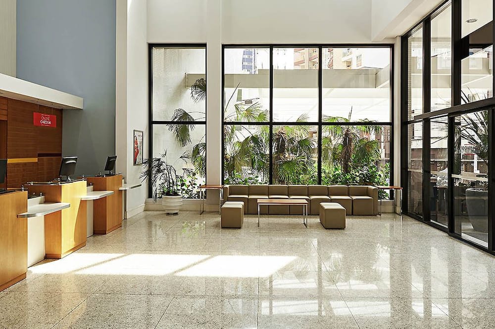 Ibis Curitiba Shopping
