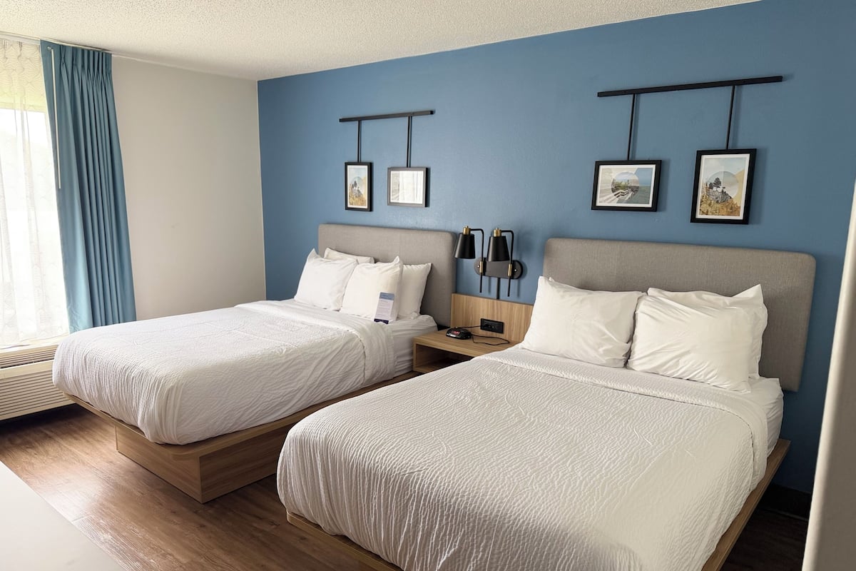 Desk, blackout drapes, iron/ironing board, free WiFi