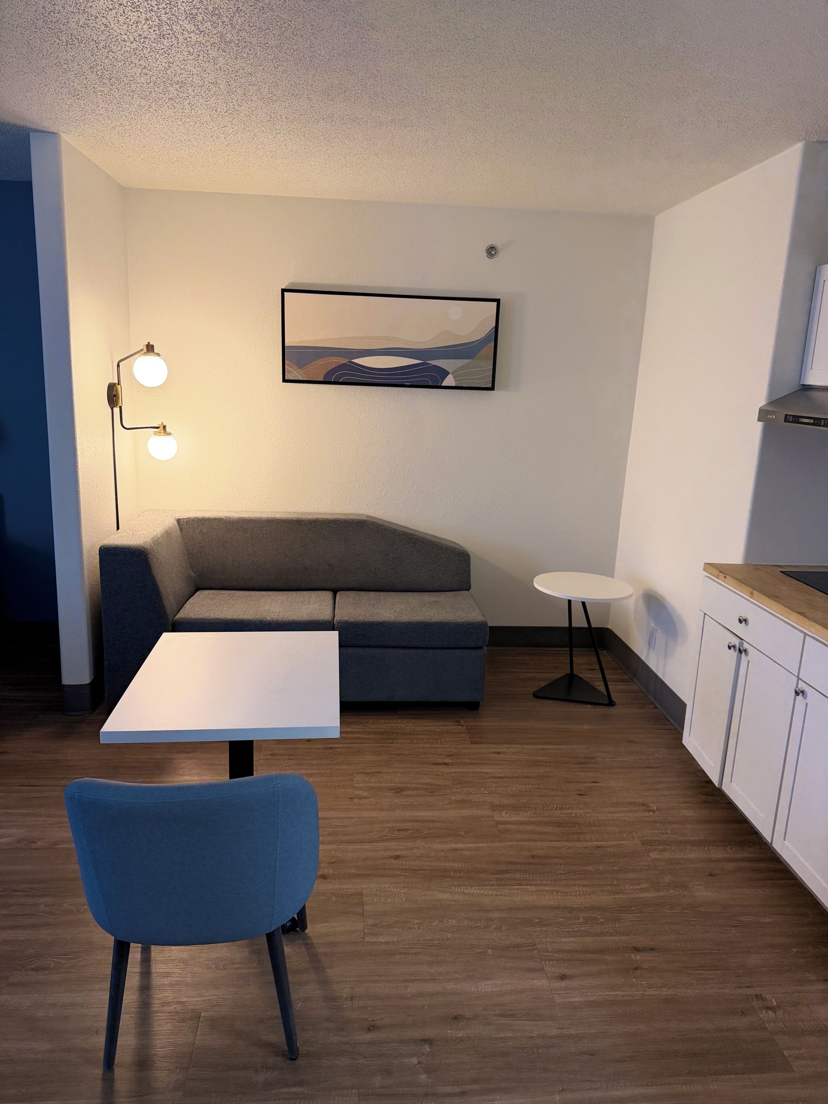 Suite, 1 King Bed with Sofa bed, Non Smoking, Kitchenette | Private kitchen | Full-size fridge, microwave, coffee/tea maker