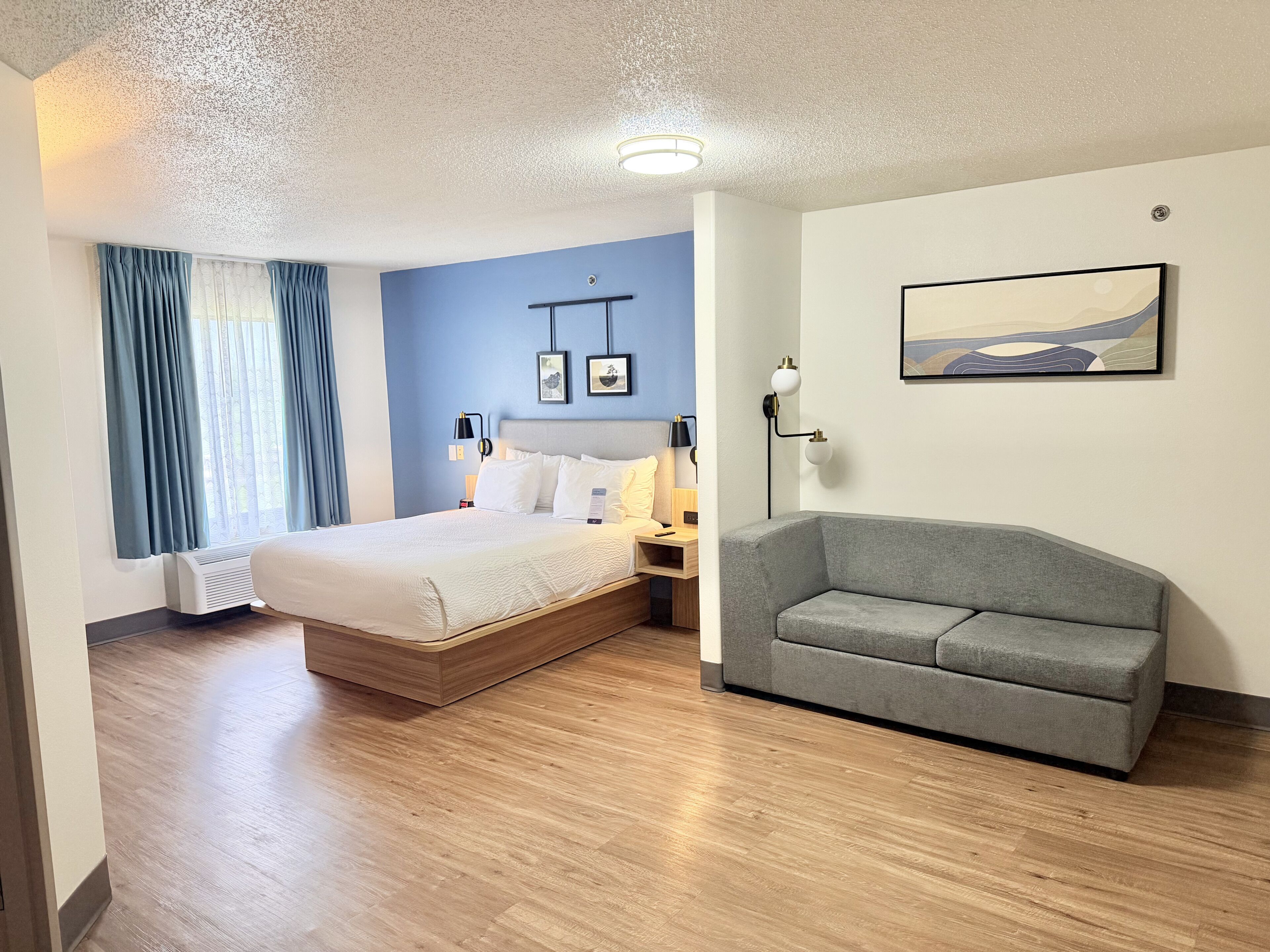 Suite, Multiple Beds, Non Smoking | Desk, blackout drapes, iron/ironing board, free WiFi