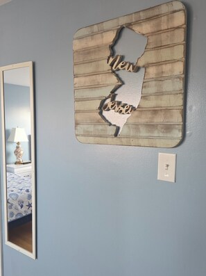 Free WiFi, bed sheets - Pelican Point Motel (Point Pleasant Beach)