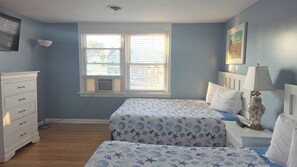 واي فاي مجانًا وملاءات أسرّة