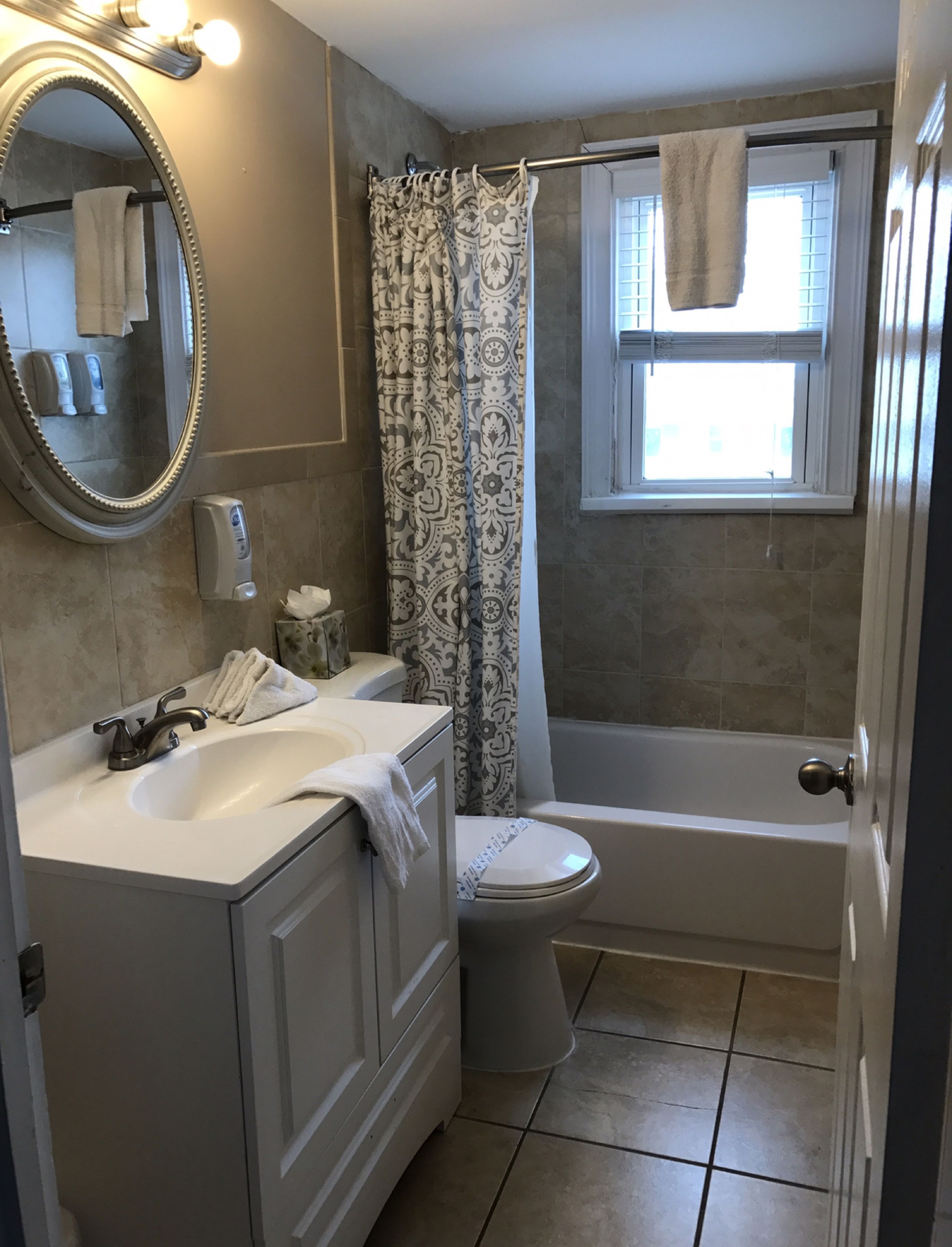 Towels, soap, shampoo, toilet paper