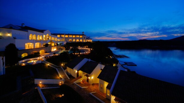 A large resort with multiple buildings, a swimming pool, and a waterfront view. - Miyako Resort Shima Bayside Terrace (Shima)