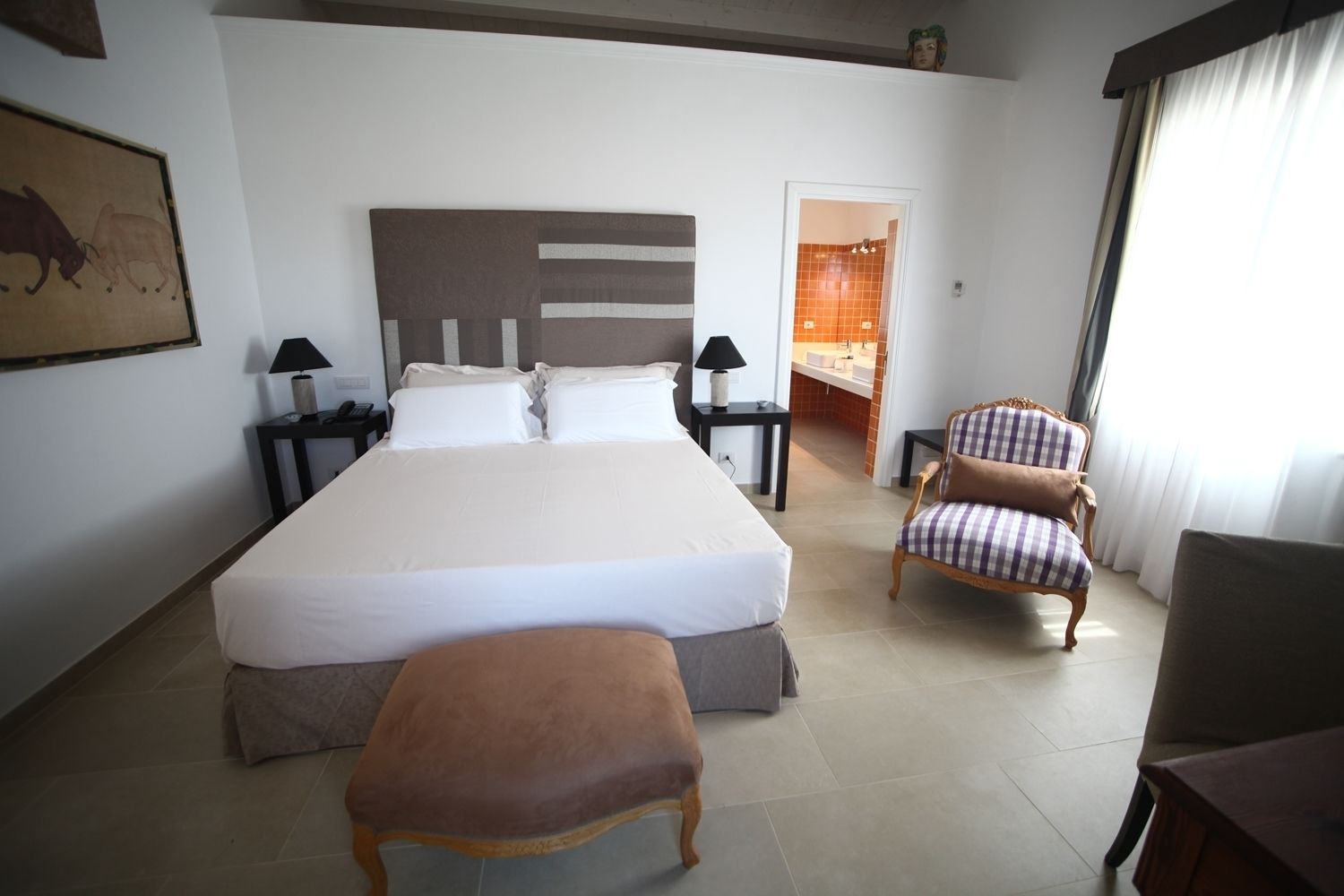 minibar, in-room safe, free wifi