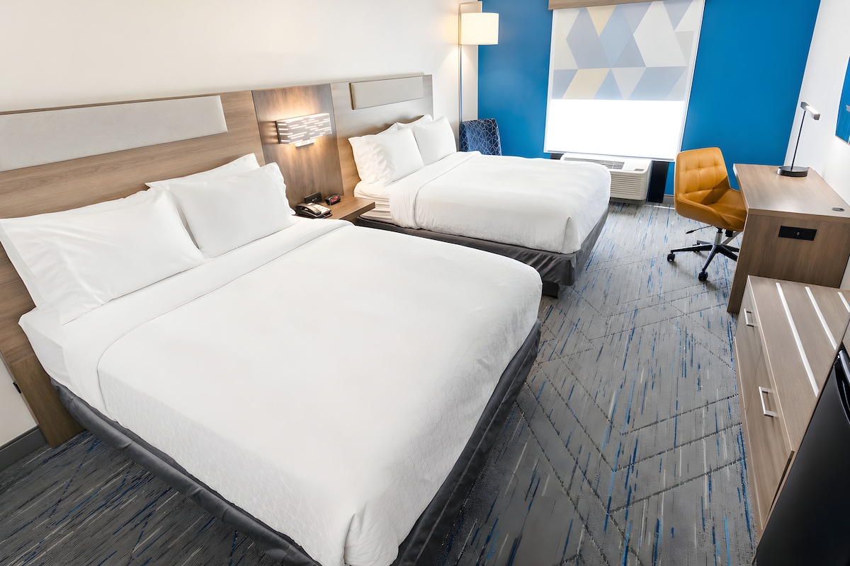 Habitación estándar, 2 camas Queen size | Sábanas de algodón egipcio y ropa de cama de alta calidad