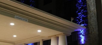 Holiday Inn Express & Suites Huntsville Airport by IHG