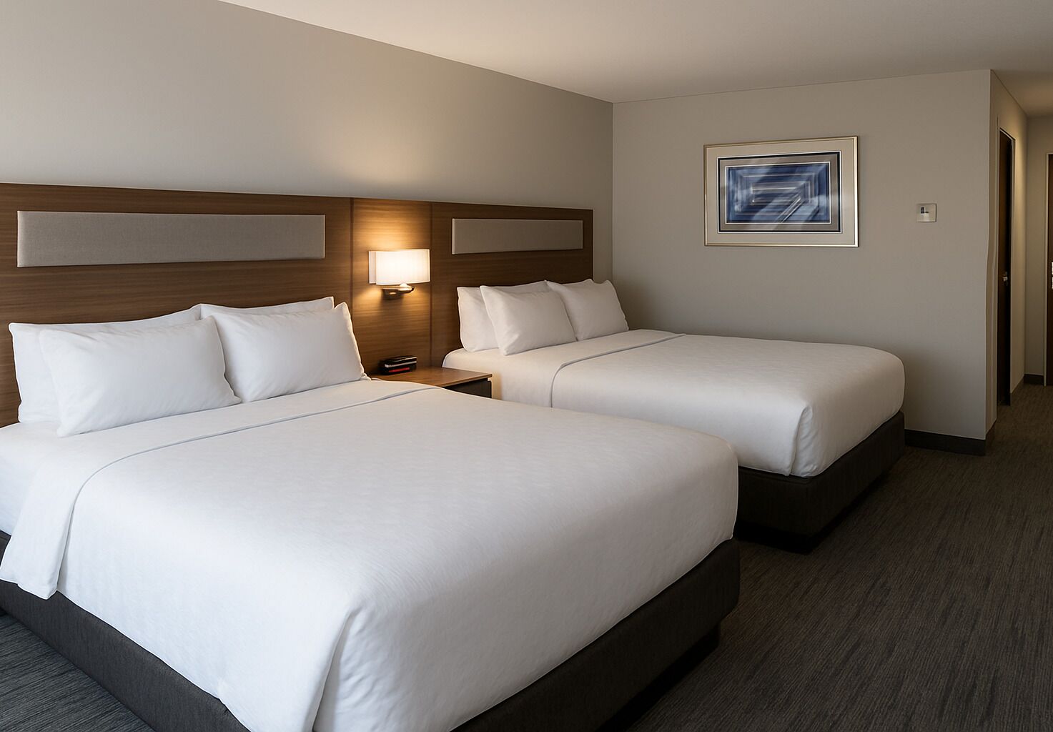Egyptian cotton sheets, premium bedding, pillowtop beds, desk