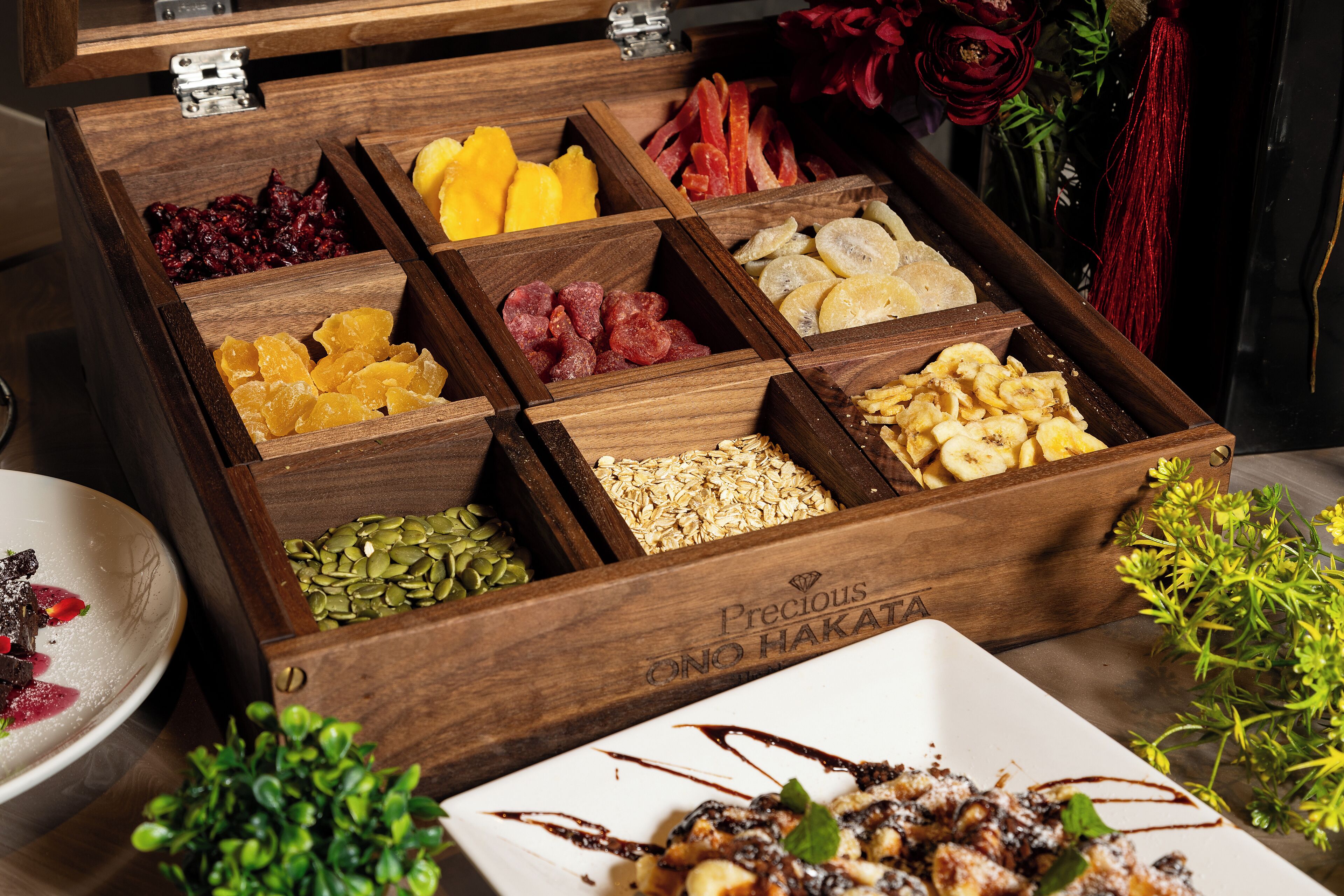 daily buffet breakfast (jpy 2640 per person)