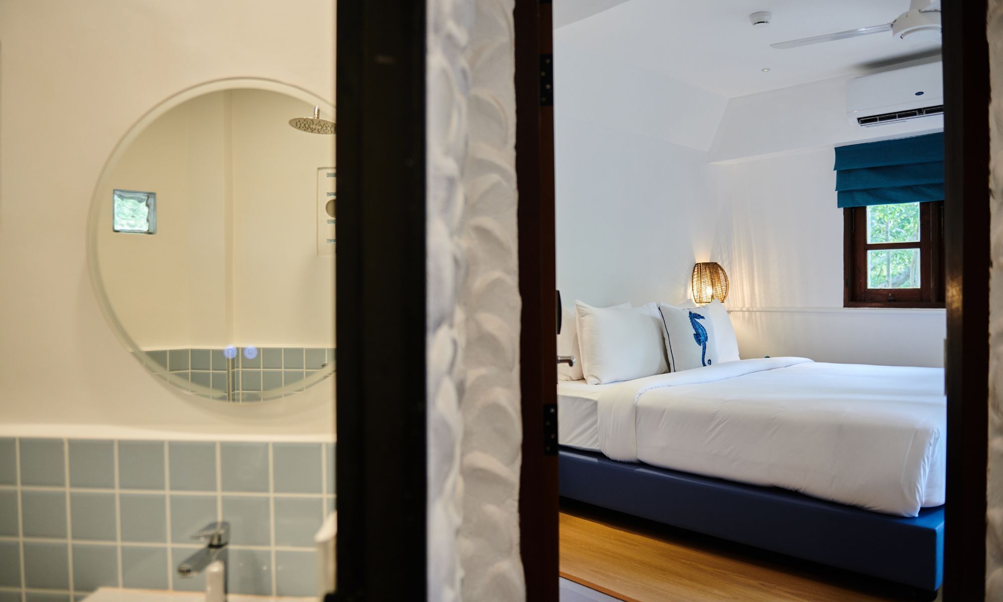 Photo - Lub d Koh Tao Tanote Bay