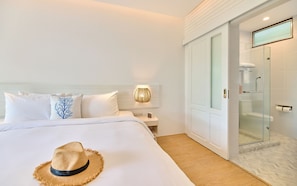 Blackout curtains, free WiFi, bed sheets -  Lub d Koh Tao Tanote Bay (Koh Tao)