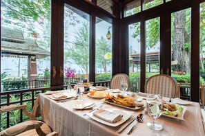 Se sirven desayunos, almuerzos y cenas