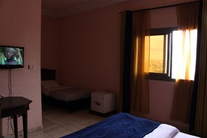 Double Room, Bathtub | Individually furnished, free WiFi - Prestige Hotel (Yaoundé)