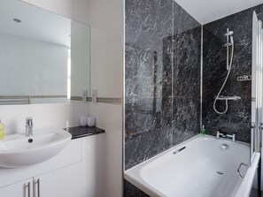 Double Room, Ensuite | Bathroom