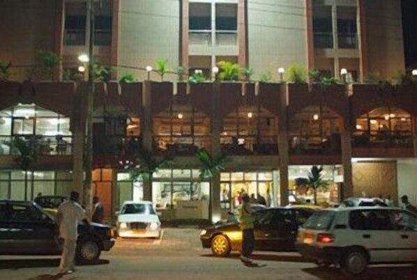 Exterior - Hotel Santa Lucia (Yaoundé)