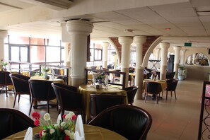 Food court - Hotel Santa Lucia (Yaoundé)