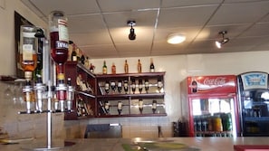 Bar (on property) - Hotel Santa Lucia (Yaoundé)