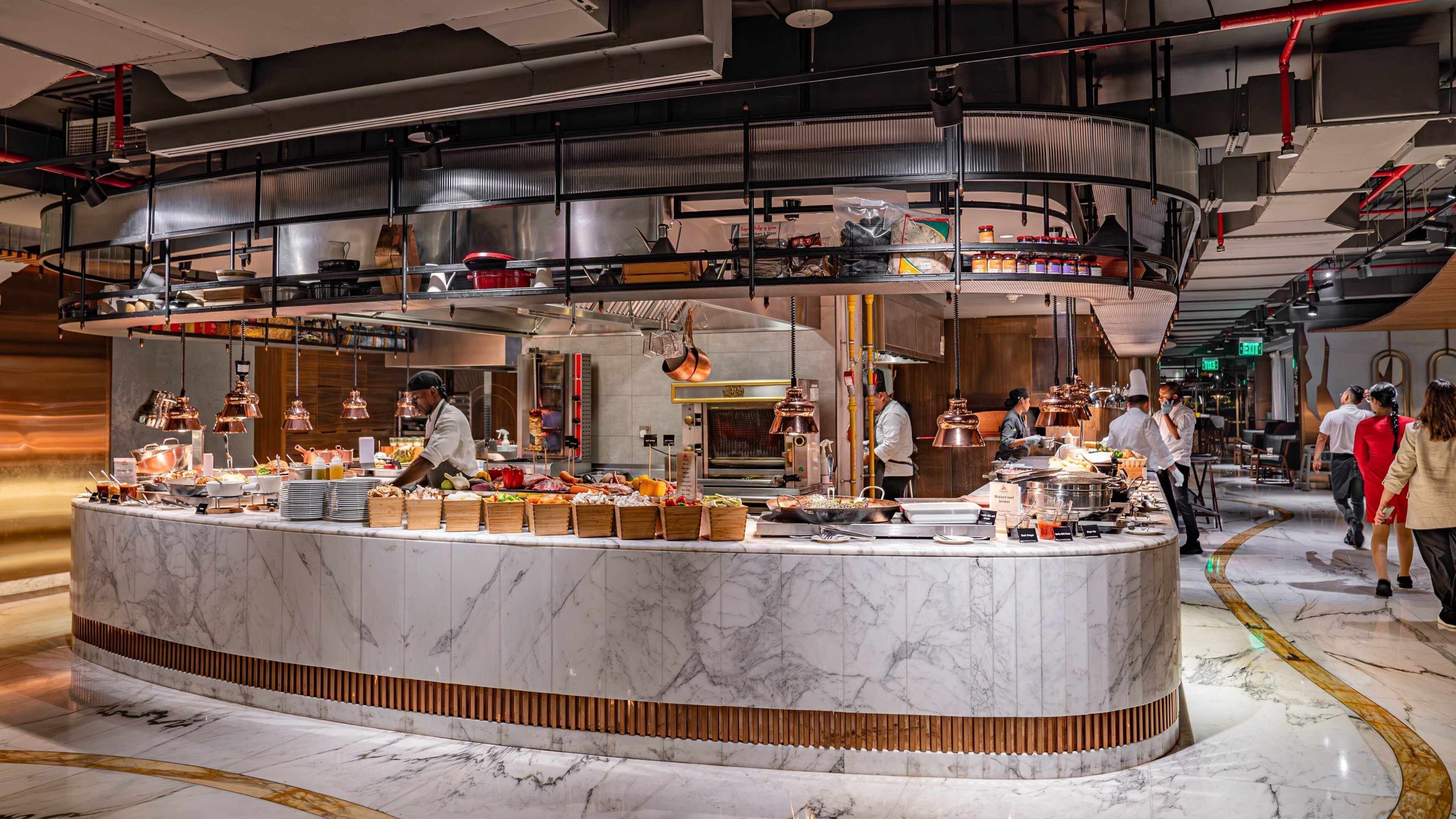 3 restaurants, breakfast, lunch, dinner served; international cuisine