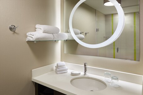 SpringHill Suites by Marriott Toronto Vaughan - Image 21