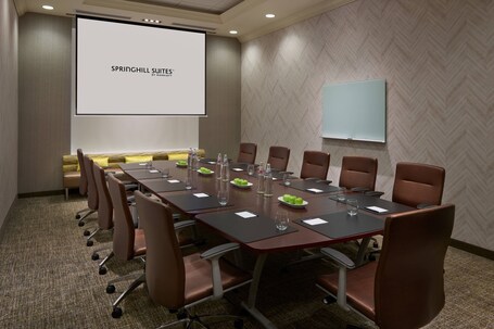 SpringHill Suites by Marriott Toronto Vaughan - Image 25