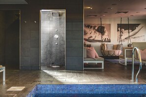 Couples treatment rooms, sauna, steam room, body treatments, mud baths - Harbour Hotel Guildford (Guildford)