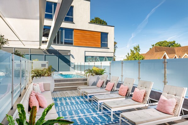 Couples treatment room(s), sauna, steam room, body treatments, mud baths