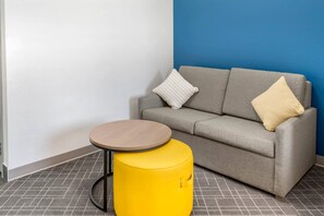 Suite King Non-Smoking | In-room safe, desk, soundproofing, iron/ironing board - Comfort Inn & Suites El Paso I-10 Airport Area (El Paso)