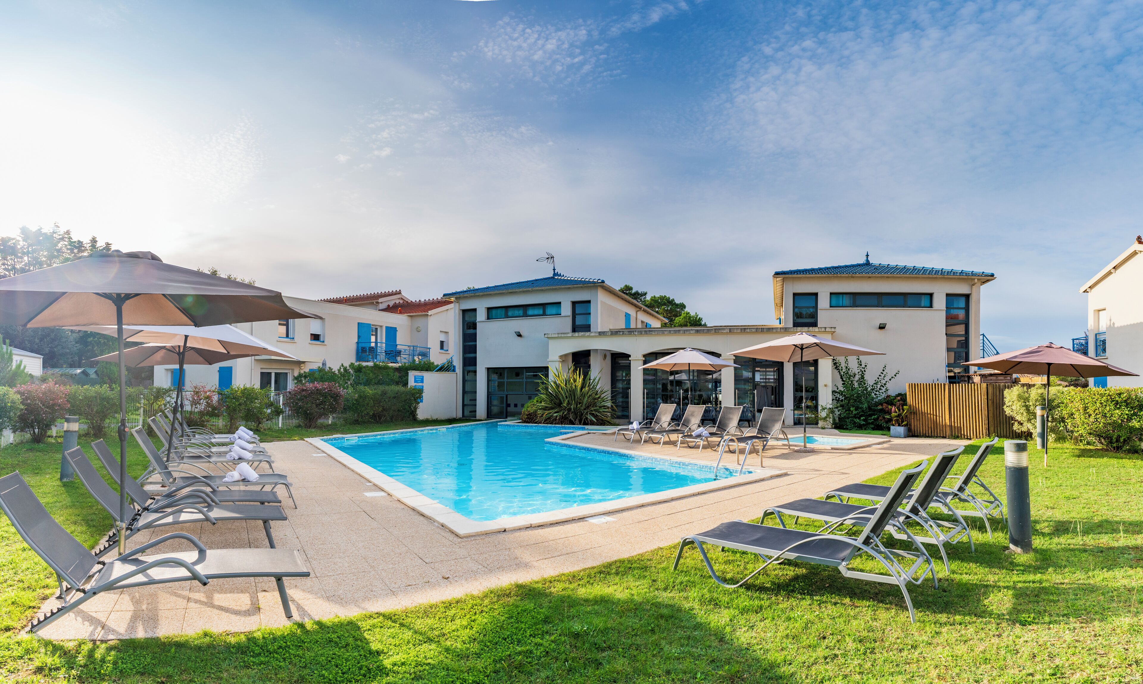 Seasonal outdoor pool