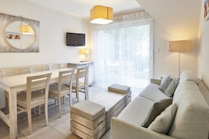 Apartment, 4 rooms, 6/8 persons | Room amenity