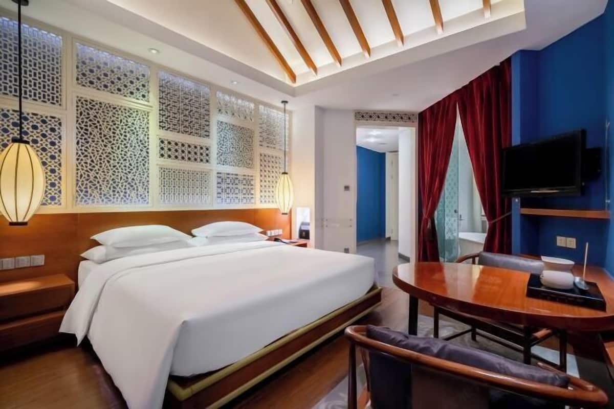 Literie de qualité supérieure, couette en duvet d'oie, minibar, bureau