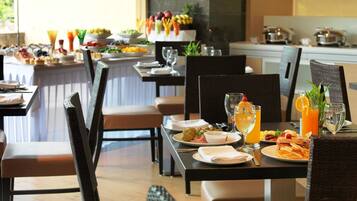Daily buffet breakfast (INR 350 per person)