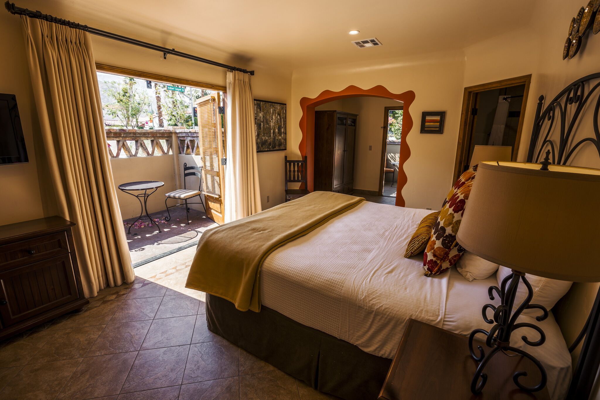 luxury suite | bathroom | deep-soaking bathtub, free toiletries, hair dryer, towels