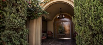 Los Arboles Hotel