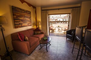 Luxus lakosztály | Nappalirész | LCD-tévé