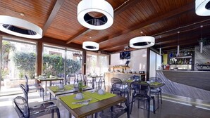 Dining - Oasis Hotel Residence & Resort (Lampedusa)
