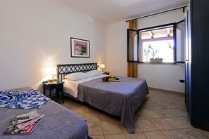 Minibar, in-room safe, desk, free WiFi - Oasis Hotel Residence & Resort (Lampedusa)