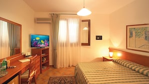 Minibar, in-room safe, desk, free WiFi