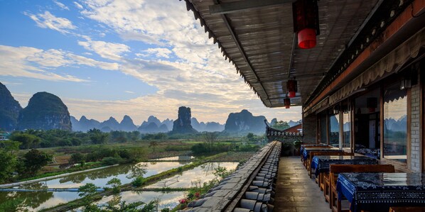 Breakfast, lunch, dinner served; garden views