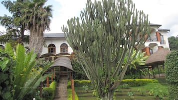 Khuôn viên nơi lưu trú