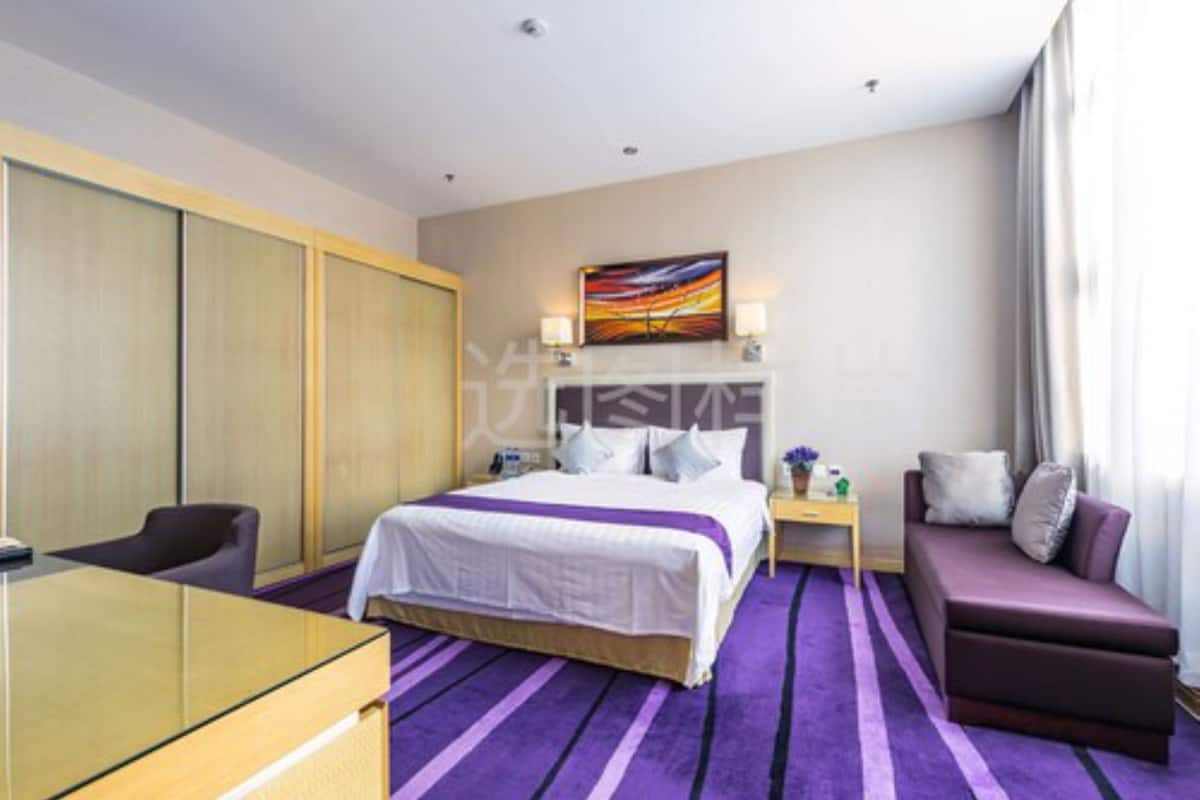 Deluxe Suite