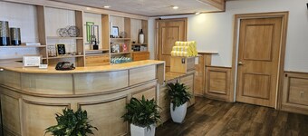 Naples Park Central Hotel