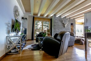 Chalet, 4 chambres (Bénou) | Coin séjour