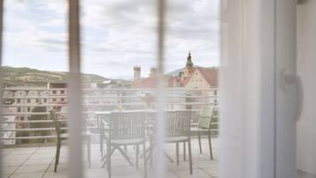 Deluxe Suite | Terrace/patio