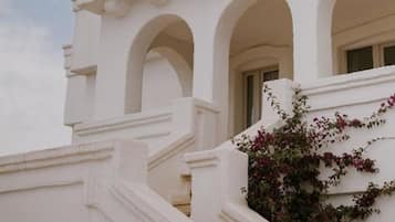 Luxury Suite | Balcony