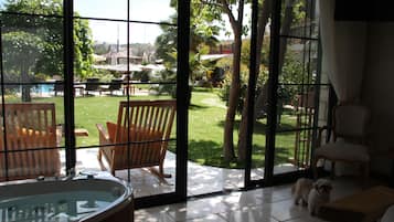Jakuzi Suite (Garden) | Garden view